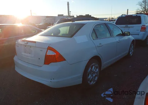 2011 Ford Fusion Se z USA, uszkodzony, nr VIN 3FAHP0HA7BR288250